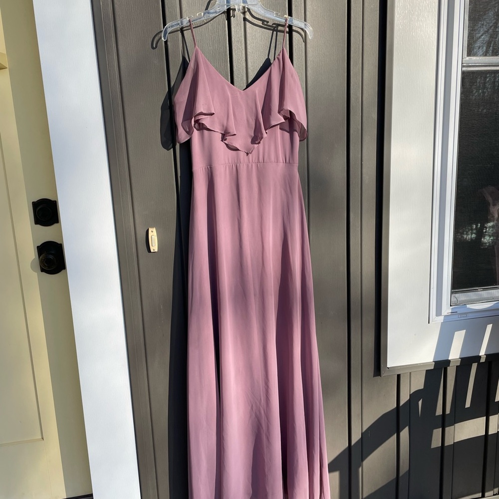Chic Lavender Maxi Dress